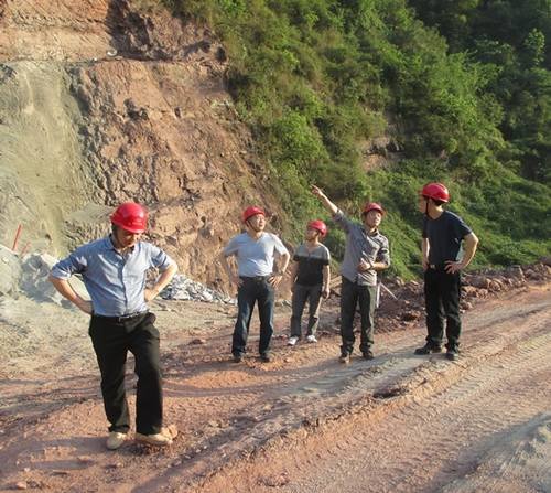 董蜀良、汪輝德到蟠龍湖水庫項(xiàng)目部檢查指導(dǎo)工作