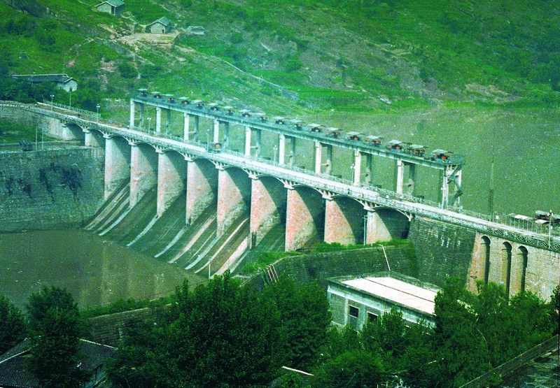 云陽(yáng)小江水電站攔河閘